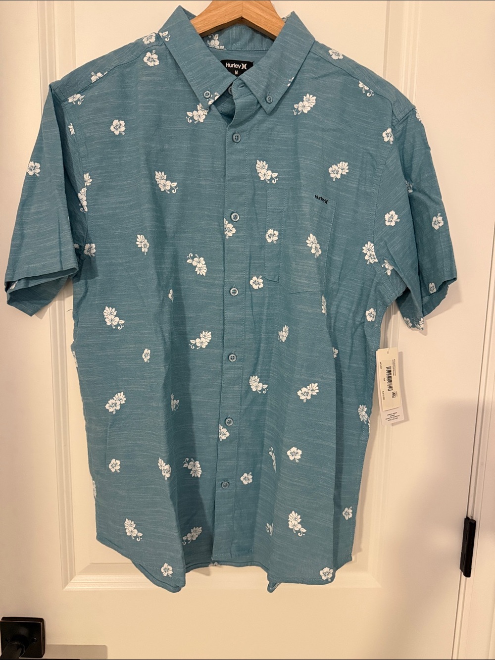 NWT Hurley Teal Blue Short-Sleeve Floral Button-Down Shirt
